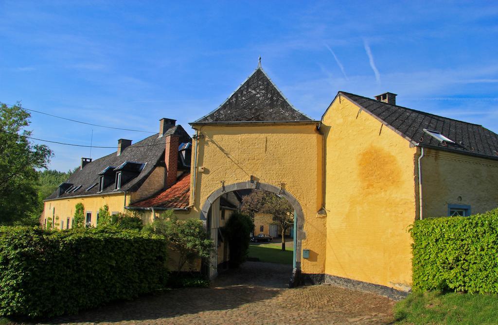 B&B Cense De La Tour Nil Saint-Vincent Kültér fotó