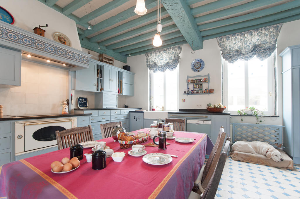 B&B Cense De La Tour Nil Saint-Vincent Kültér fotó