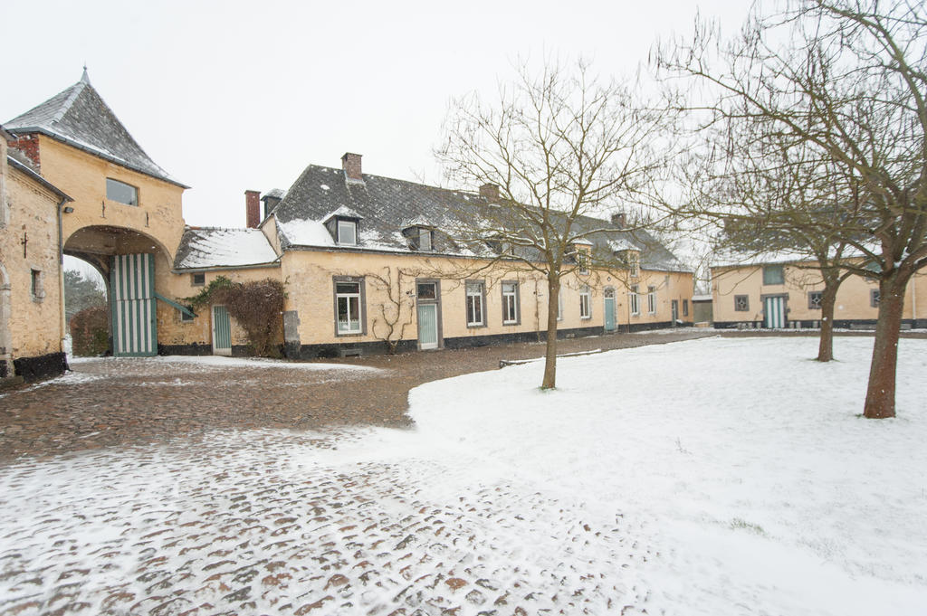 B&B Cense De La Tour Nil Saint-Vincent Kültér fotó